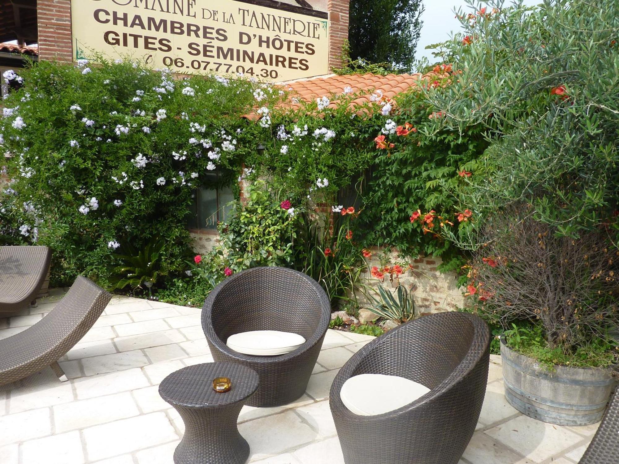 Domaine De La Tannerie Chambres D'Hotes Et Appartements Prades  Bagian luar foto